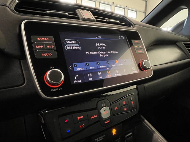 2020 NISSAN LEAF - 19