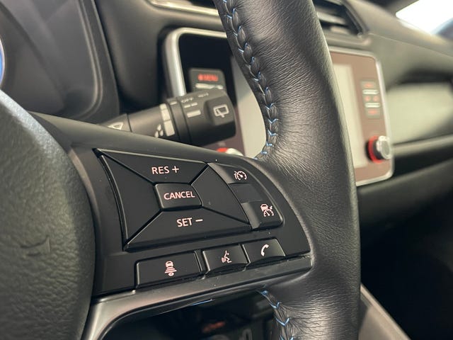 2020 NISSAN LEAF - 16