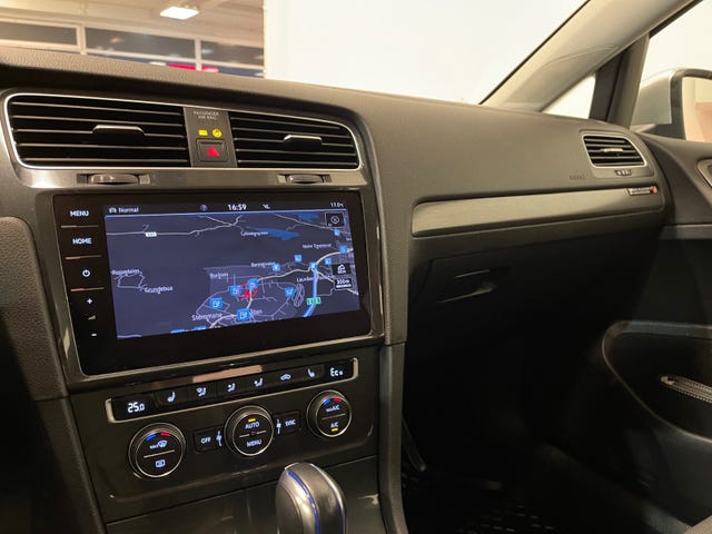 2019 VOLKSWAGEN GOLF - 13