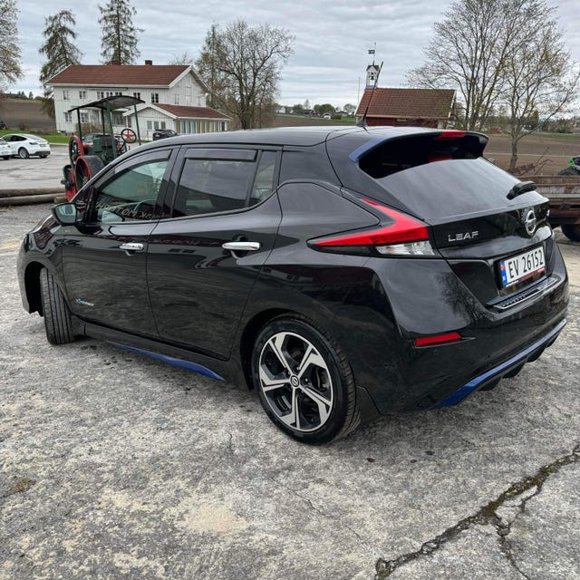SJNFAAZE1U0033414 2018 NISSAN LEAF-2