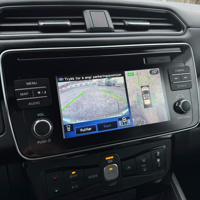 2018 NISSAN LEAF - 40