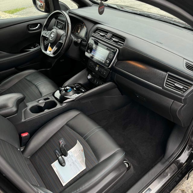 2018 NISSAN LEAF - 28