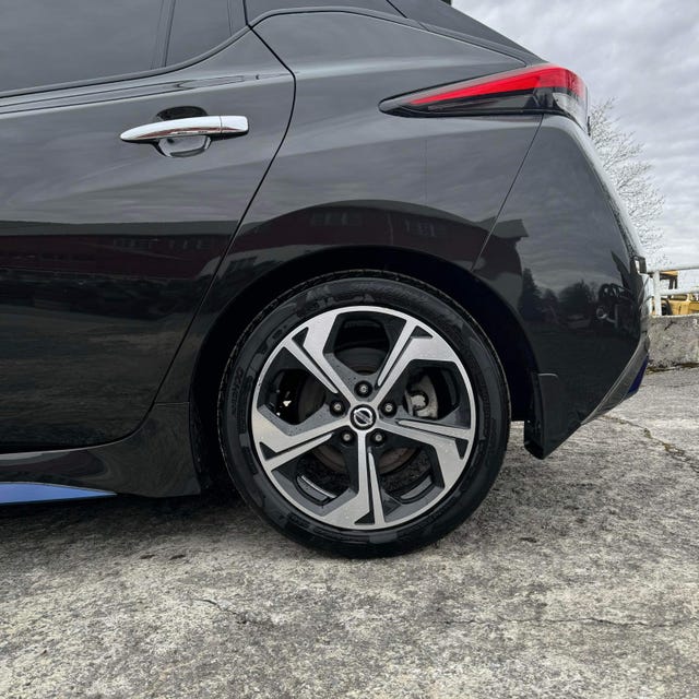 SJNFAAZE1U0033414 2018 NISSAN LEAF-3