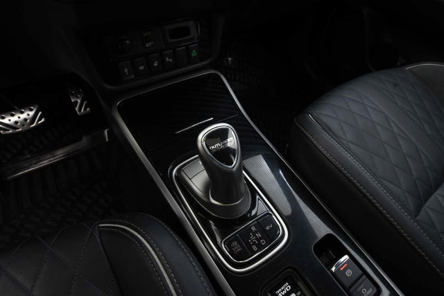 2020 MITSUBISHI OUTLANDER - 23