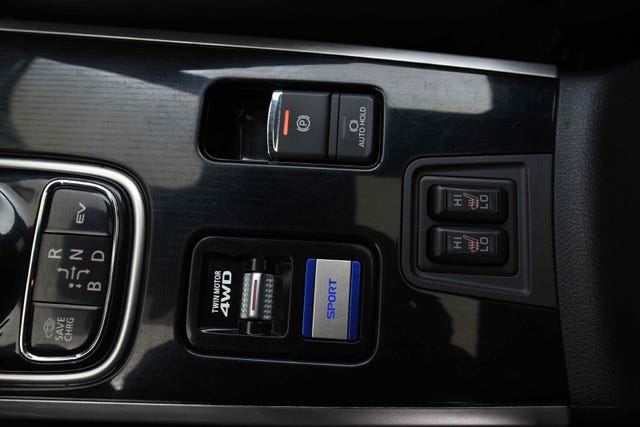 2020 MITSUBISHI OUTLANDER - 24