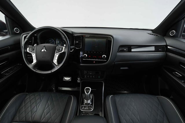 2020 MITSUBISHI OUTLANDER - 28
