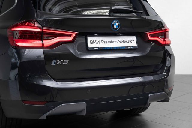 2021 BMW IX3 - 9