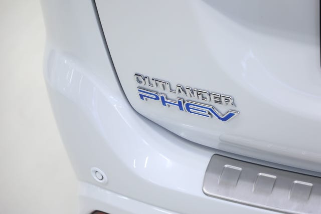 2020 MITSUBISHI OUTLANDER - 9