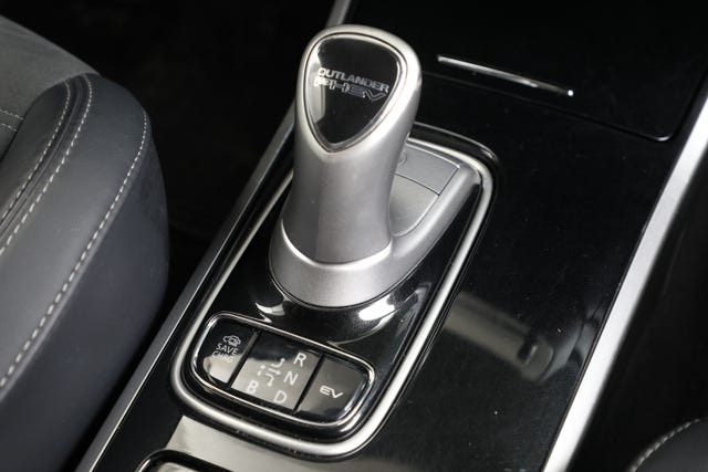 2020 MITSUBISHI OUTLANDER - 21