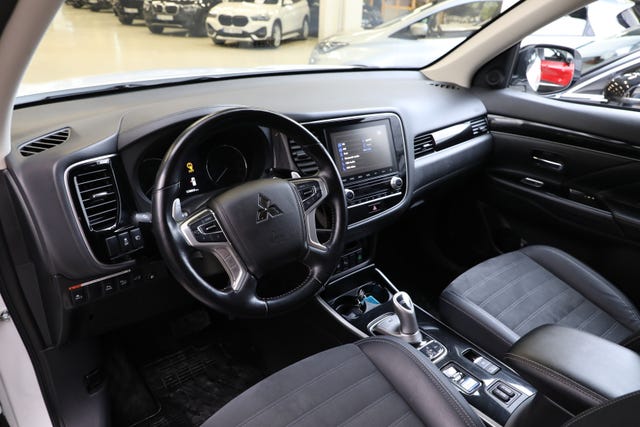 2020 MITSUBISHI OUTLANDER - 25