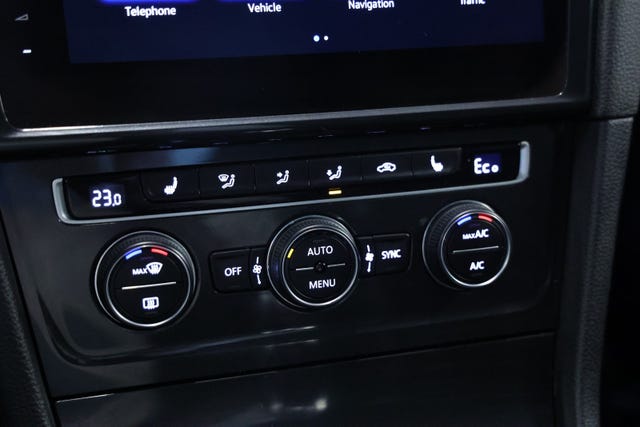 2019 VOLKSWAGEN GOLF - 18