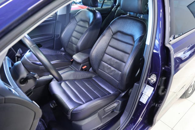 WVWZZZAUZK8906658 2019 VOLKSWAGEN GOLF-4