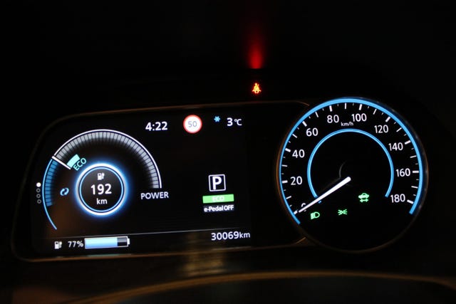 2021 NISSAN LEAF - 13