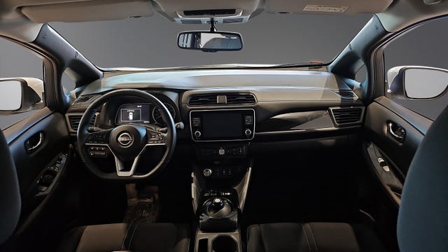 2022 NISSAN LEAF - 12