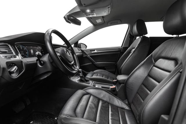 WVWZZZAUZJW906074 2018 VOLKSWAGEN GOLF-5