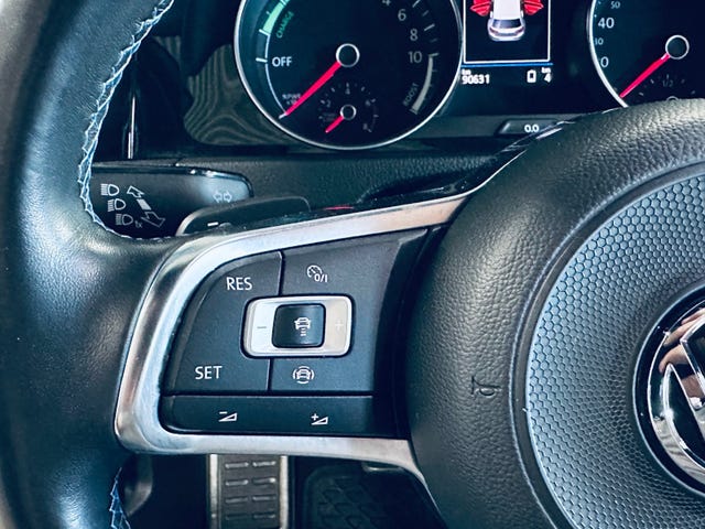 2019 VOLKSWAGEN GOLF - 14