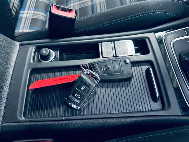 2019 VOLKSWAGEN GOLF - 38