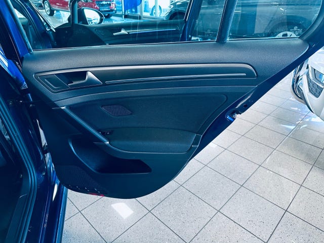 2019 VOLKSWAGEN GOLF - 34