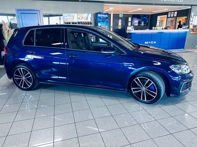 2019 VOLKSWAGEN GOLF - 8