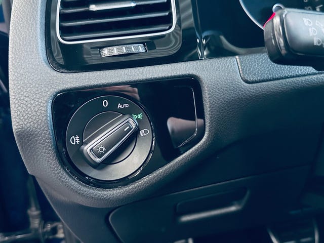 2019 VOLKSWAGEN GOLF - 16