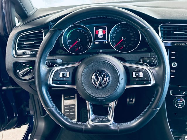 2019 VOLKSWAGEN GOLF - 13