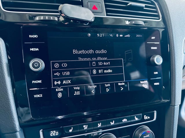 2019 VOLKSWAGEN GOLF - 24