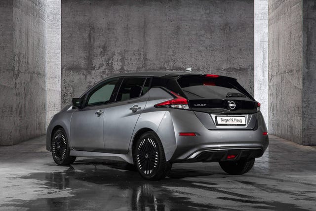 2022 NISSAN LEAF - 9