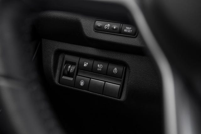 2022 NISSAN LEAF - 18