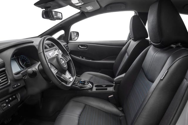 2022 NISSAN LEAF - 10