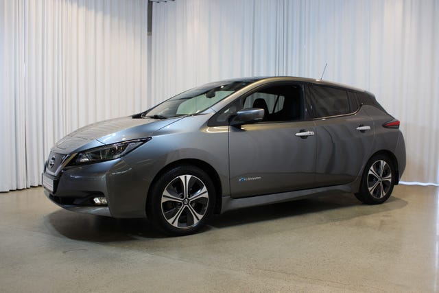 SJNFAAZE1U0009231 2018 NISSAN LEAF-2