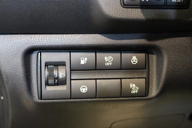 2018 NISSAN LEAF - 13