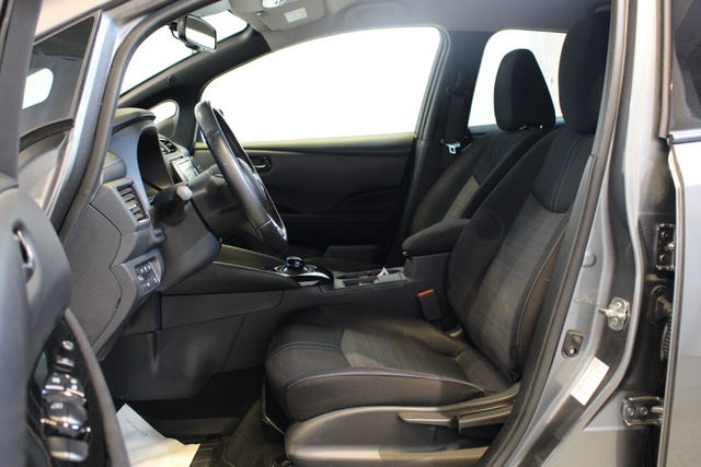 2018 NISSAN LEAF - 8