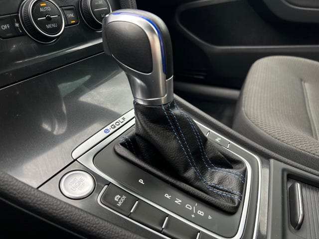 2018 VOLKSWAGEN GOLF - 21