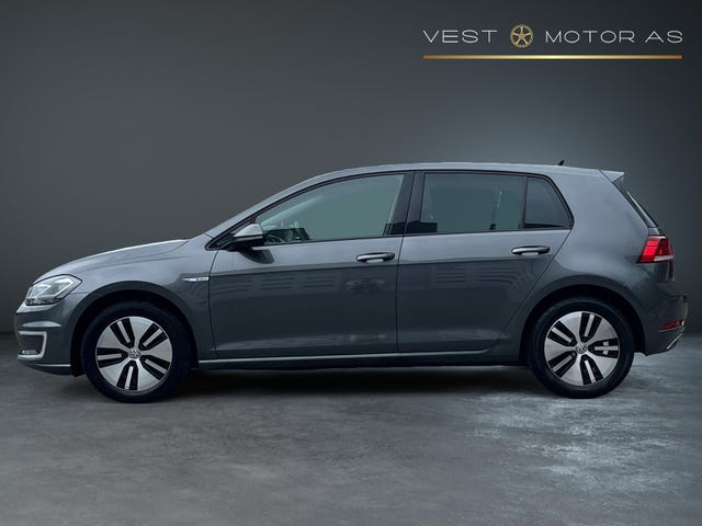 WVWZZZAUZJW906028 2018 VOLKSWAGEN GOLF-3