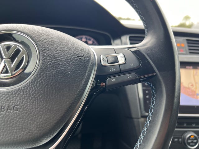 2018 VOLKSWAGEN GOLF - 18