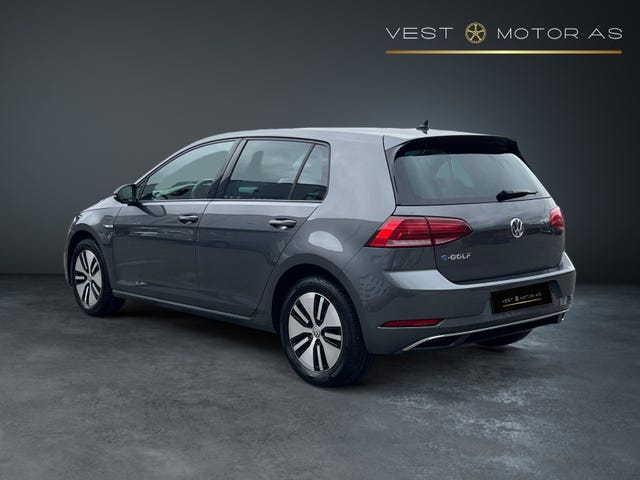 WVWZZZAUZJW906028 2018 VOLKSWAGEN GOLF-4