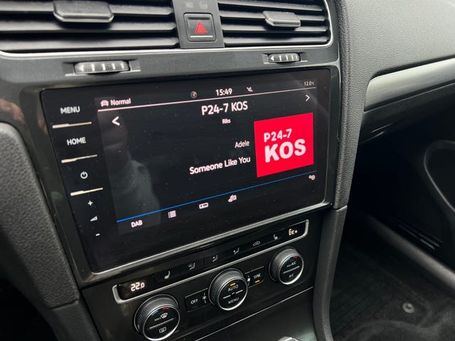 2018 VOLKSWAGEN GOLF - 24