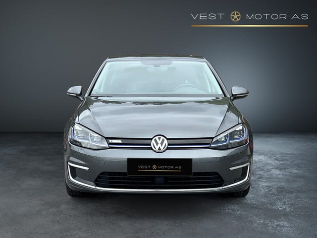 WVWZZZAUZJW906028 2018 VOLKSWAGEN GOLF-1