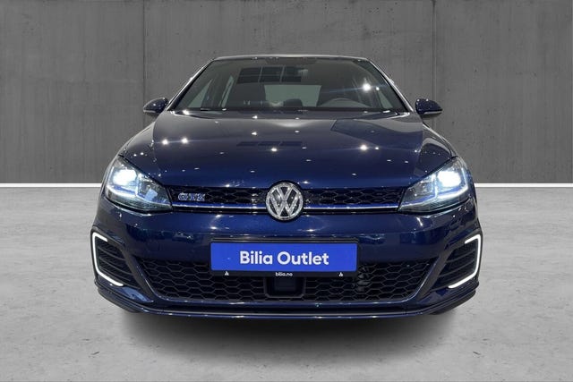 WVWZZZAUZJW802214 2018 VOLKSWAGEN GOLF-1