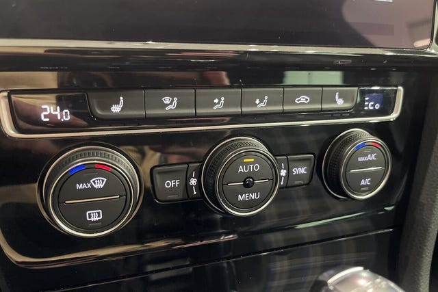 2018 VOLKSWAGEN GOLF - 22