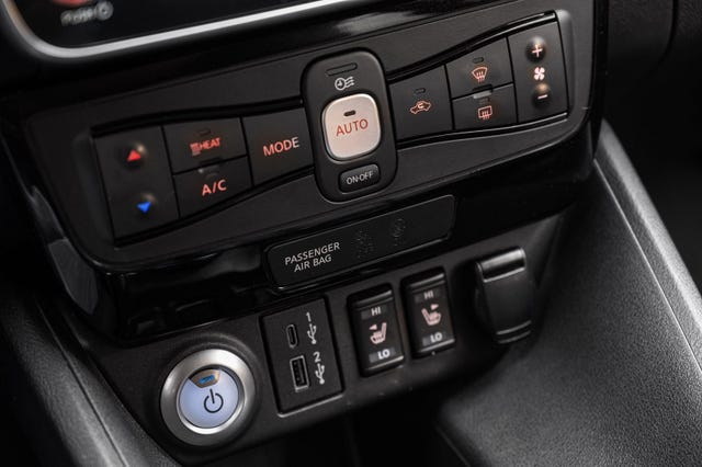2021 NISSAN LEAF - 17