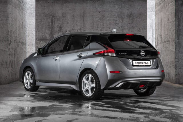 2022 NISSAN LEAF - 9