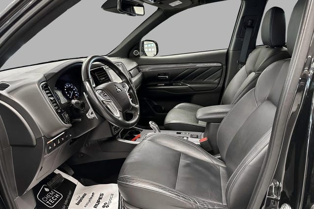 2020 MITSUBISHI OUTLANDER - 10