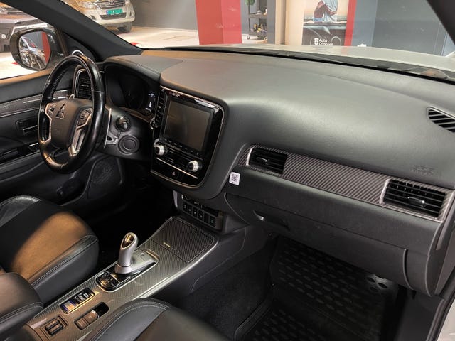2020 MITSUBISHI OUTLANDER - 11