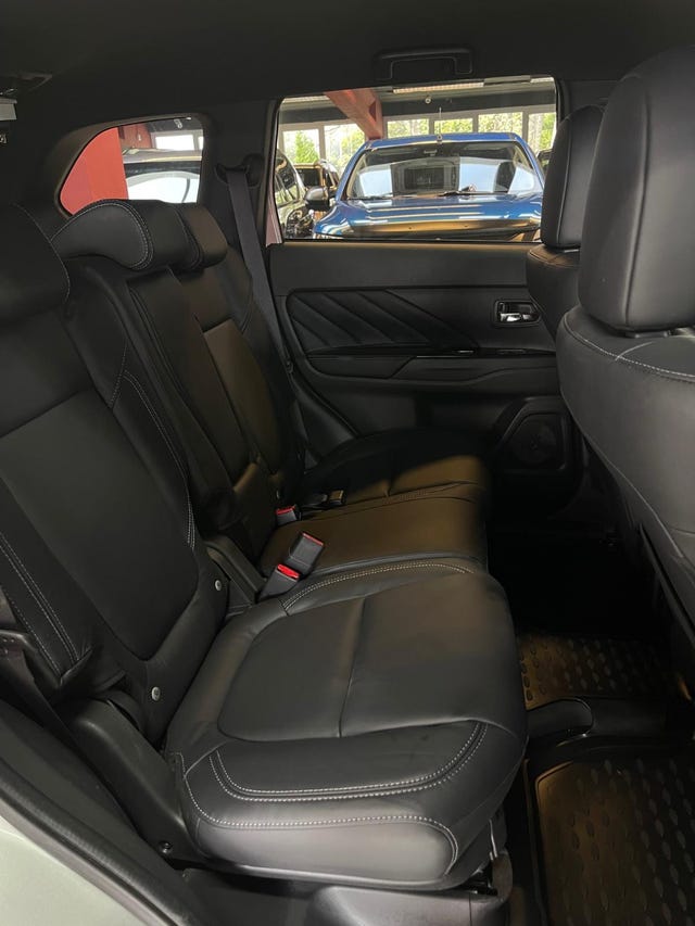 2020 MITSUBISHI OUTLANDER - 13