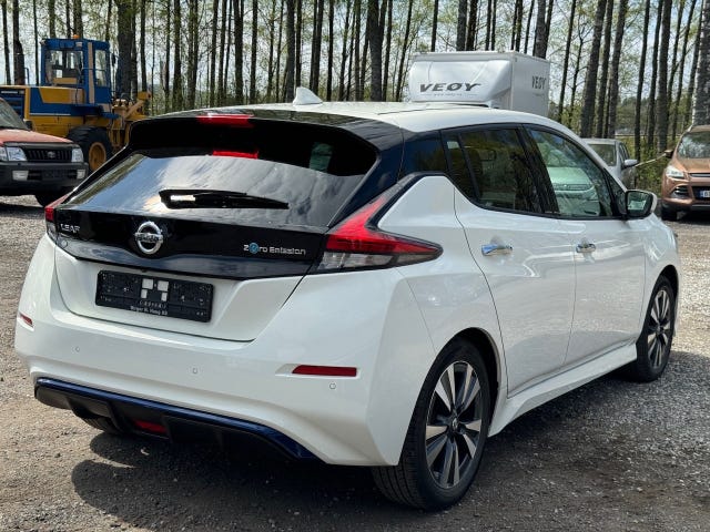 SJNFAAZE1U0123081 2021 NISSAN LEAF-4