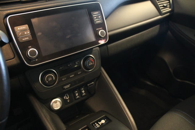 2021 NISSAN LEAF - 13