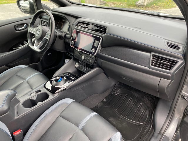 2021 NISSAN LEAF - 23