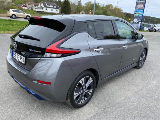 2021 NISSAN LEAF - 10