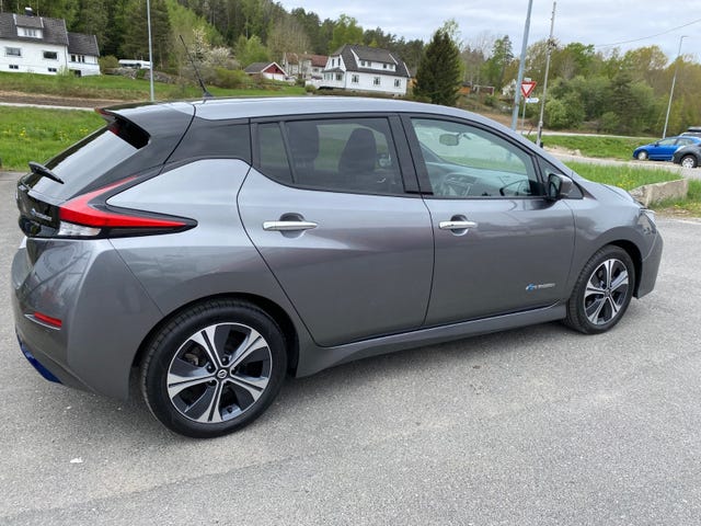 2021 NISSAN LEAF - 9